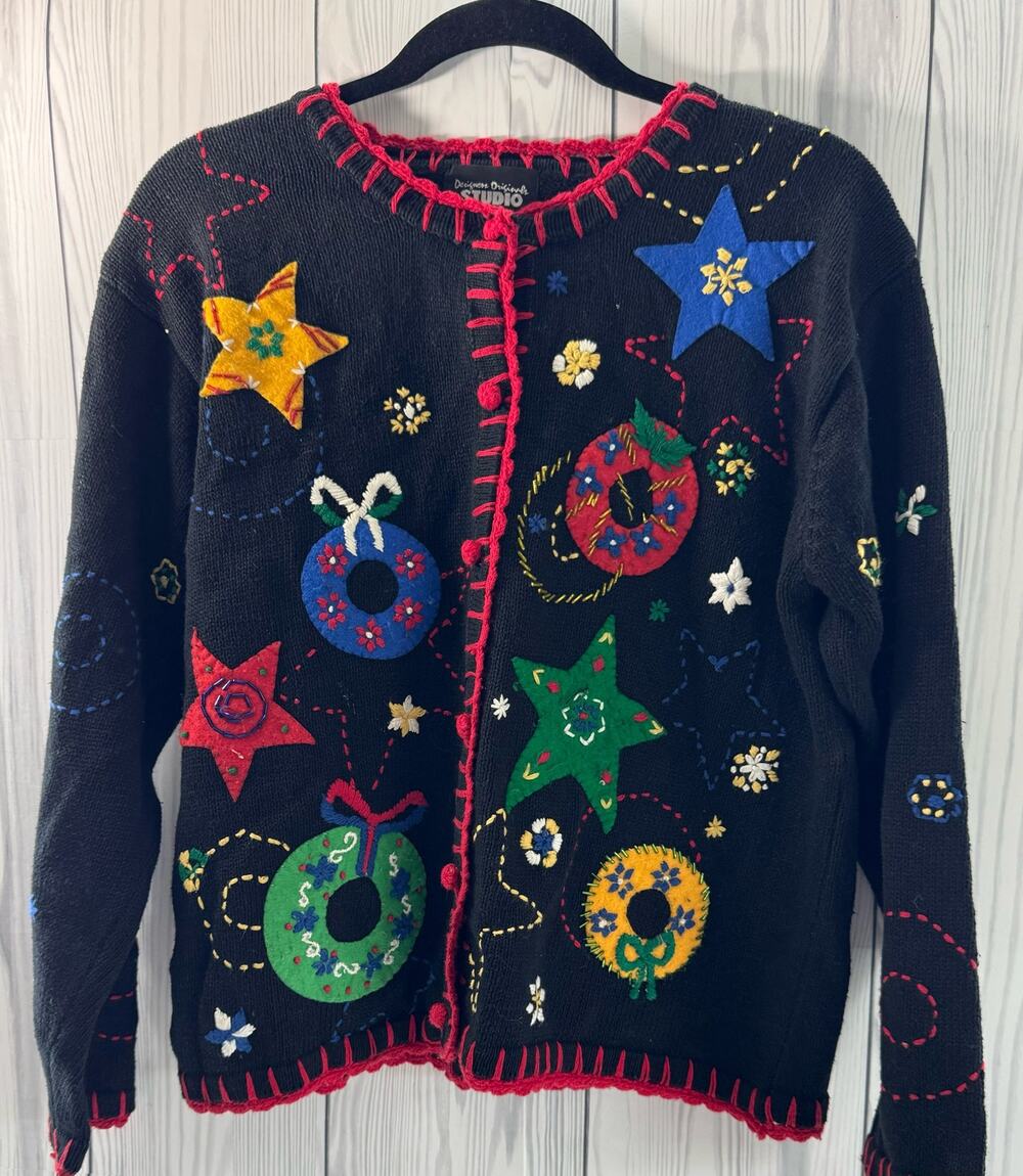 VTG Designer Originals Studio Holiday Embroidered Cardigan Sweater Med